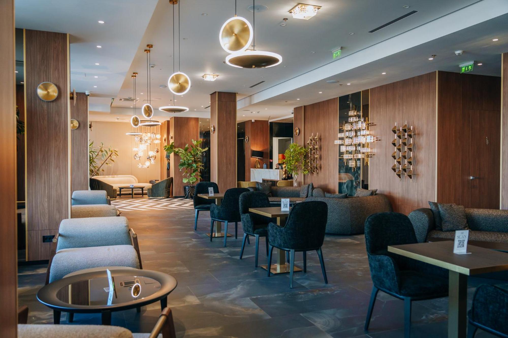 Sky Airport Hotel 克卢日-纳波卡 外观 照片