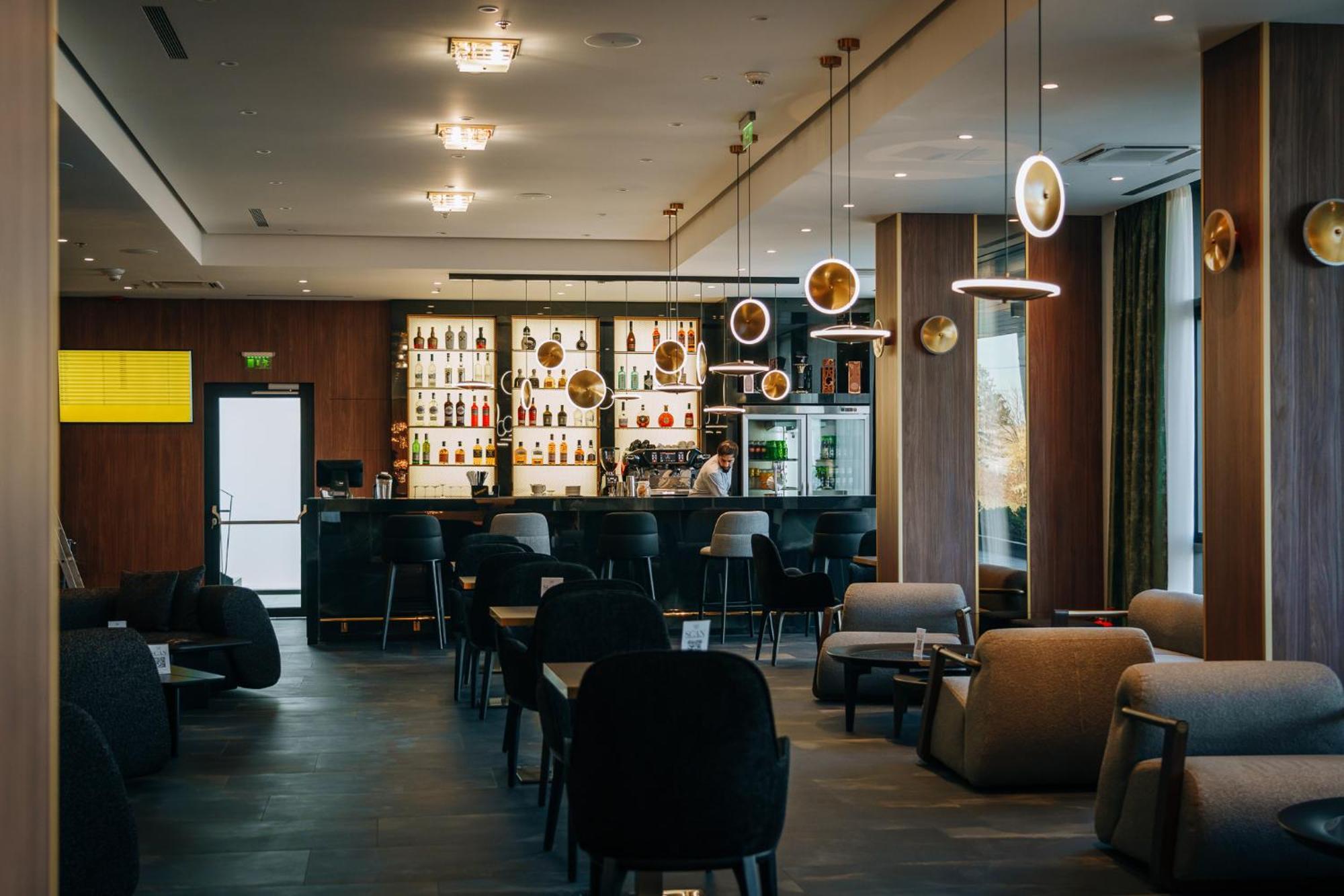 Sky Airport Hotel 克卢日-纳波卡 外观 照片