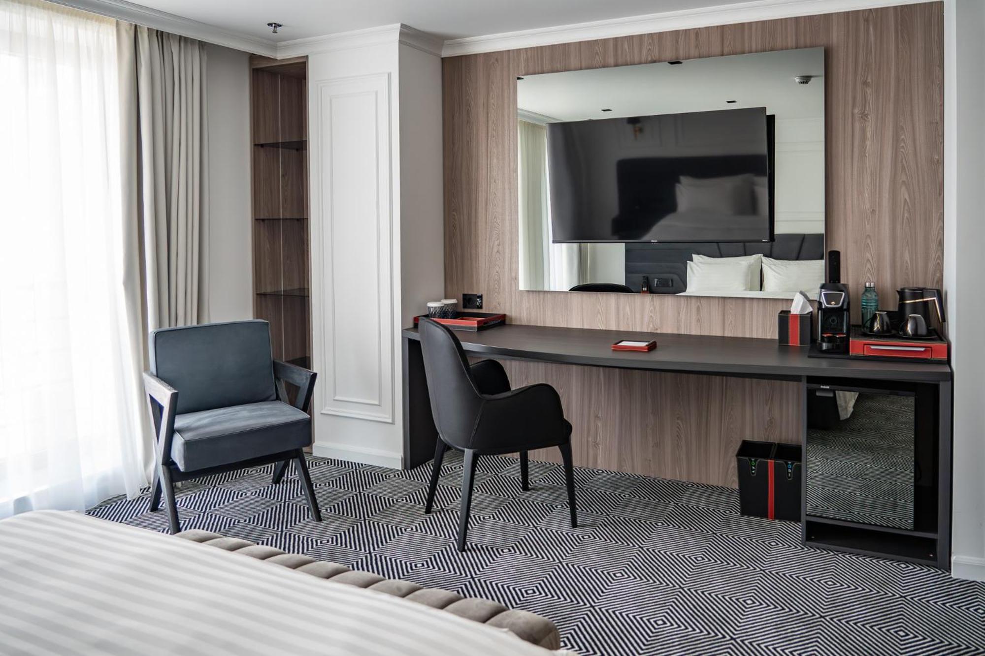 Sky Airport Hotel 克卢日-纳波卡 外观 照片