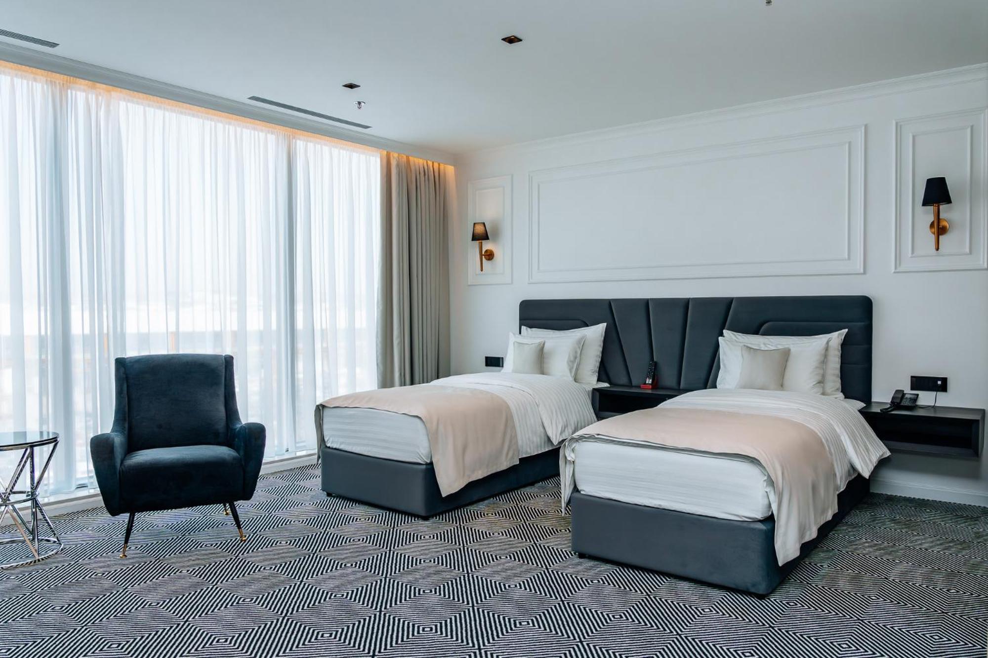 Sky Airport Hotel 克卢日-纳波卡 外观 照片